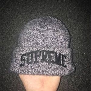 Supreme New Era Beanie